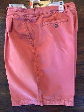 IZOD Saltwater Flat Front Chino Shorts Salmon Pink Men's Size 38
